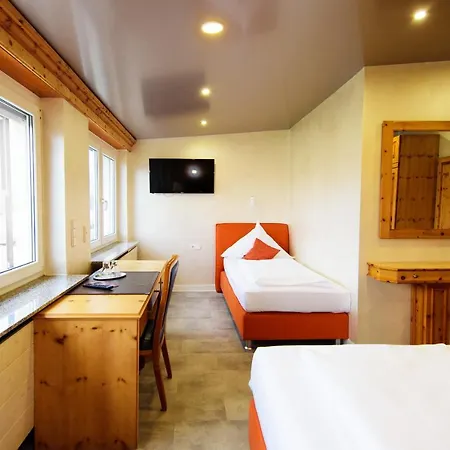 Bohn 3* Metzingen (Tubingen)